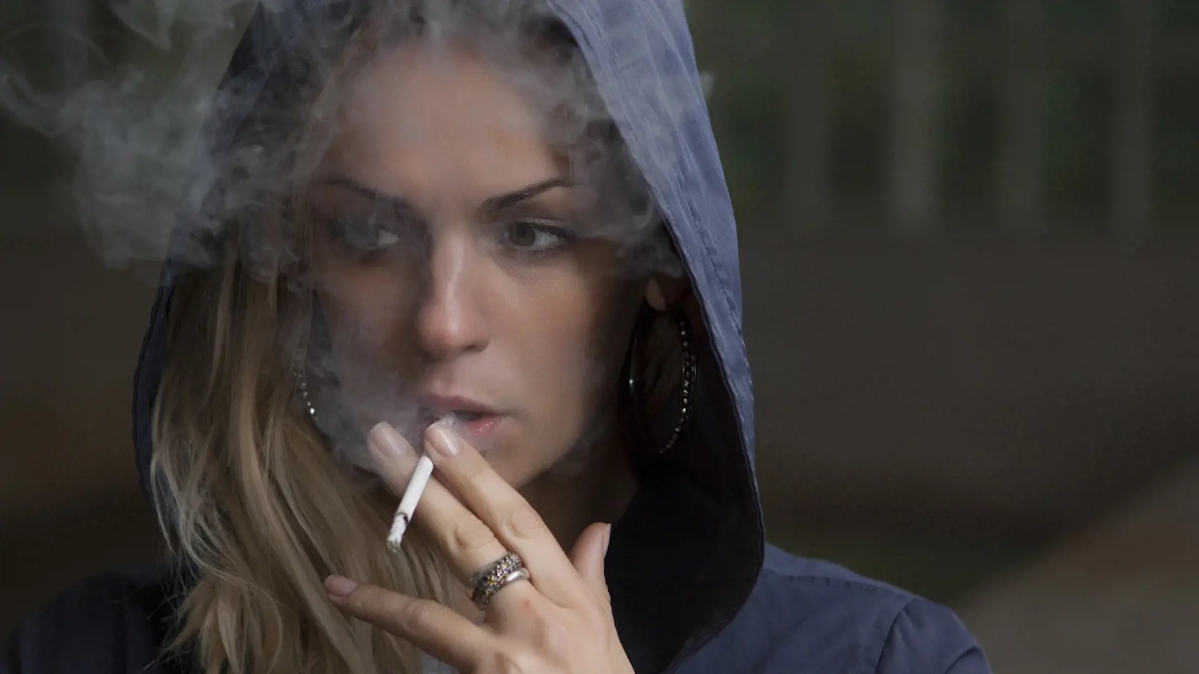Tiež chcete skoncovať s fajčením? Tipy, ktoré vám pomôžu zahodiť cigarety raz a navždy do koša