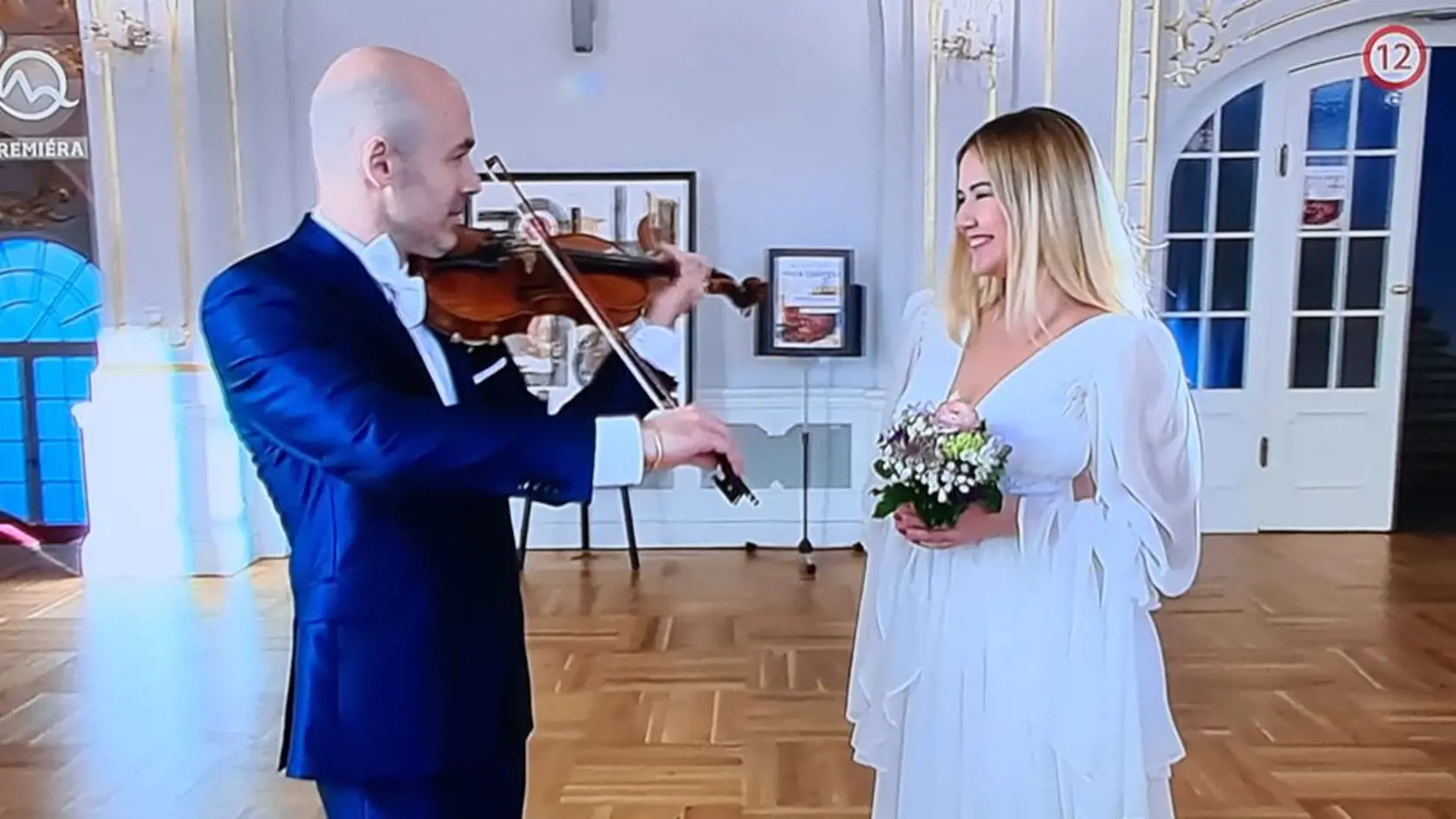 Február 2022: Zuzana Haasová sa tretíkrát vydala. Jej manželom je huslista Viliam.