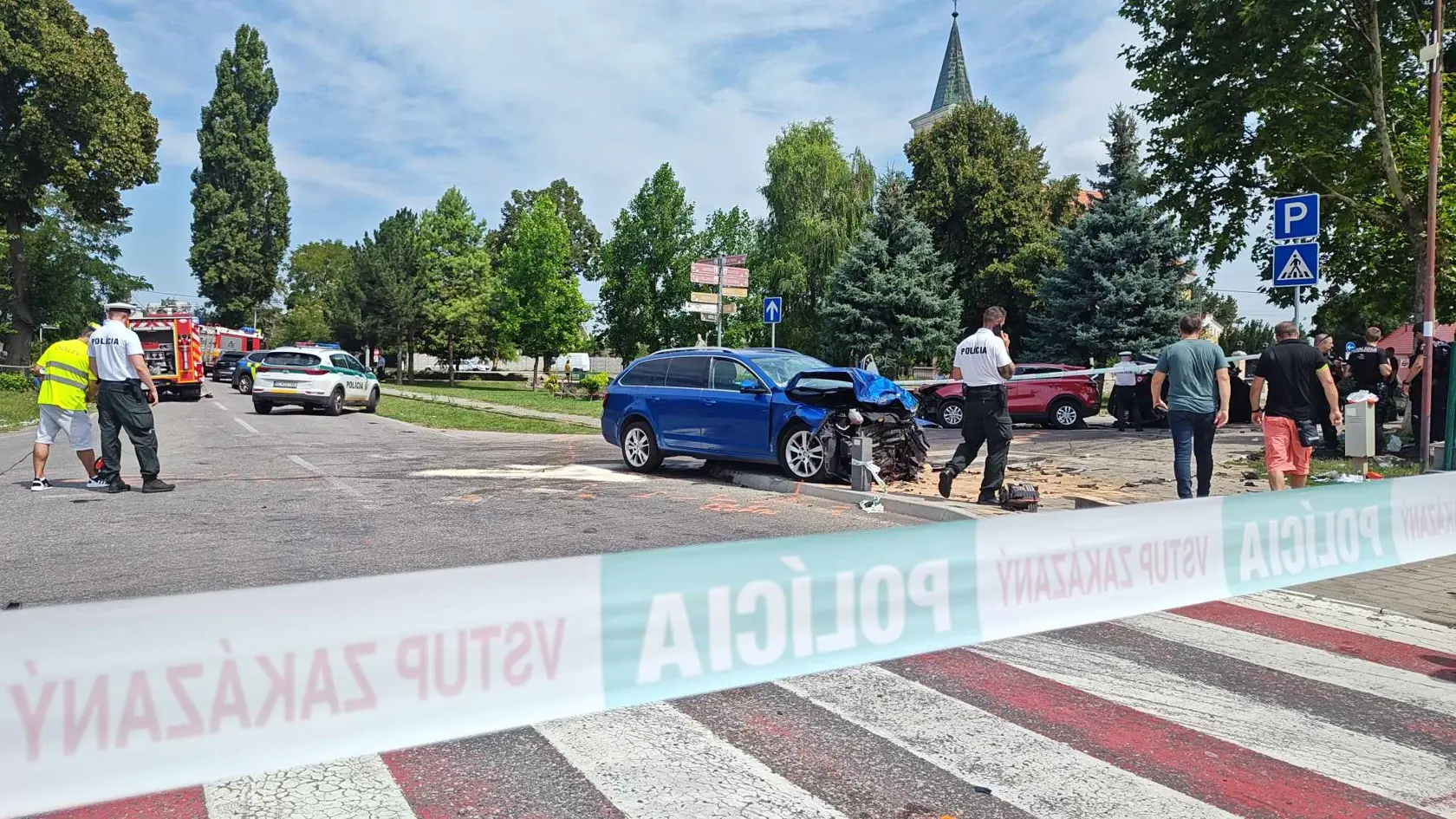 Pri nehode v okrese Senec je viacero zranených, vyslali aj vrtuľník