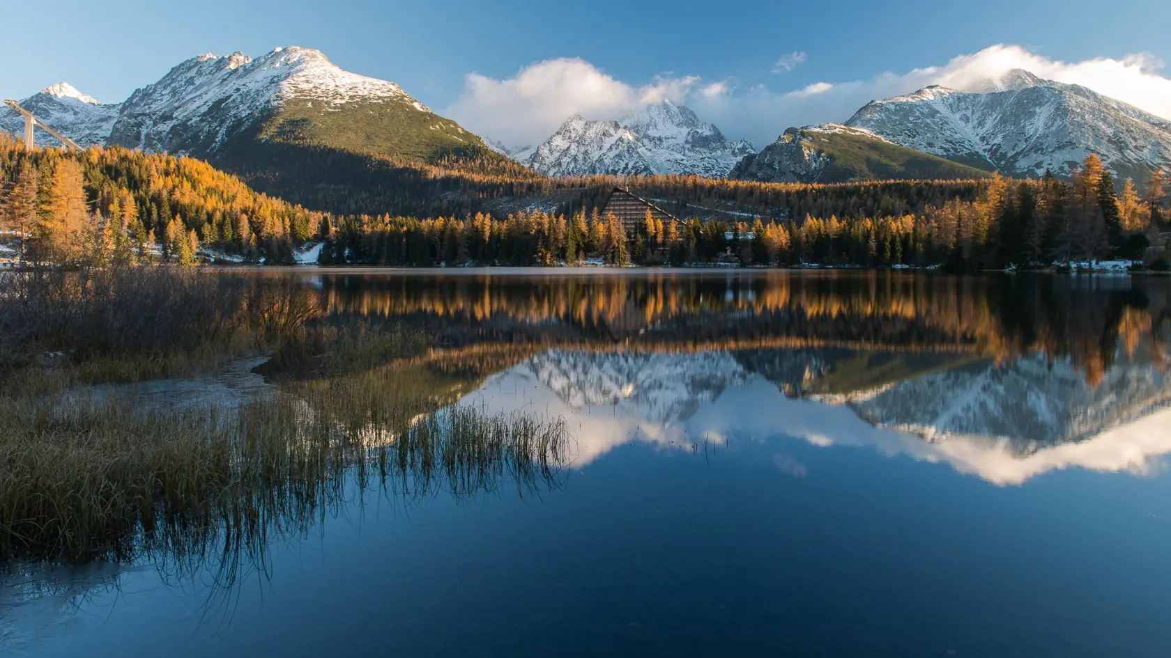 Každému známe - Štrbské pleso.