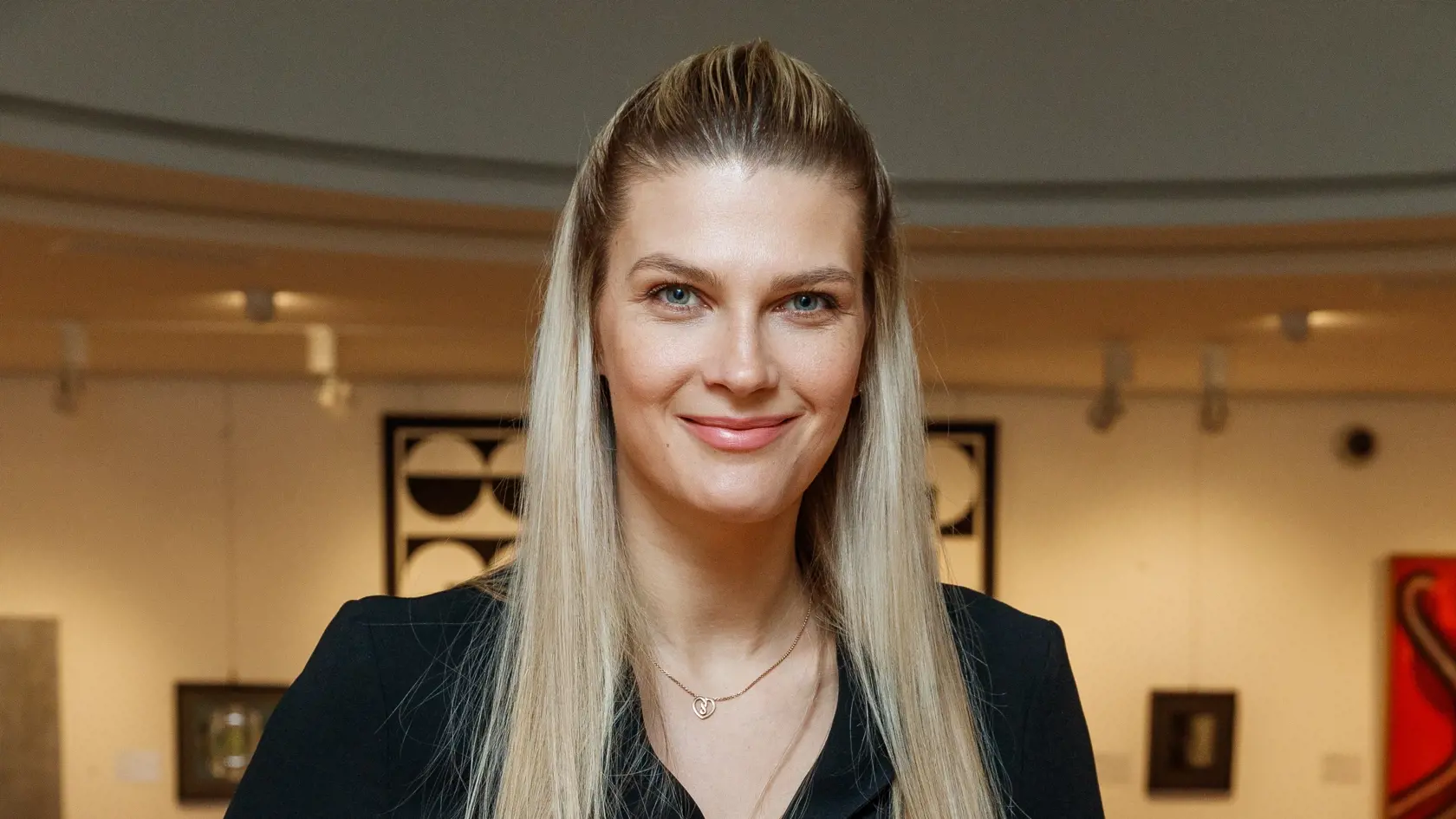 Blondínka  momentálne prežíva šťastné obdobie,  no má strach z budúcnosti.