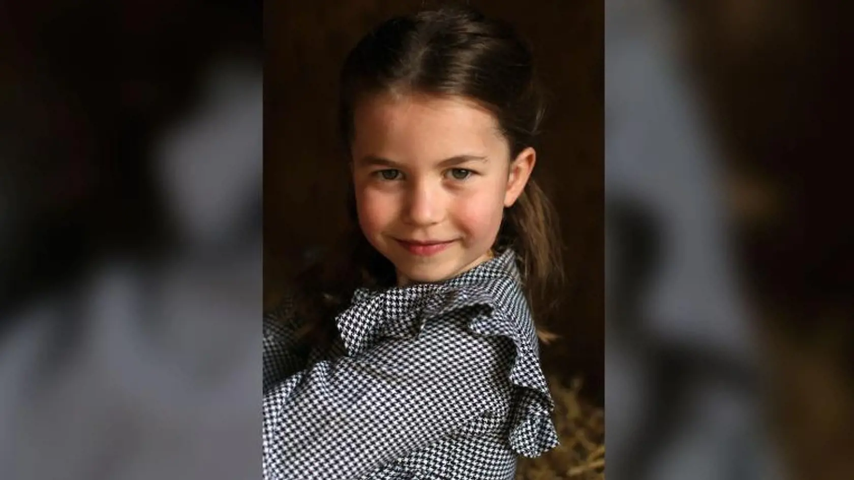 Charlotte pomáhala svojej rodine pri doručovaní balíčkov s potravinovou pomocou seniorom a zraniteľným ľuďom v Norfolku.