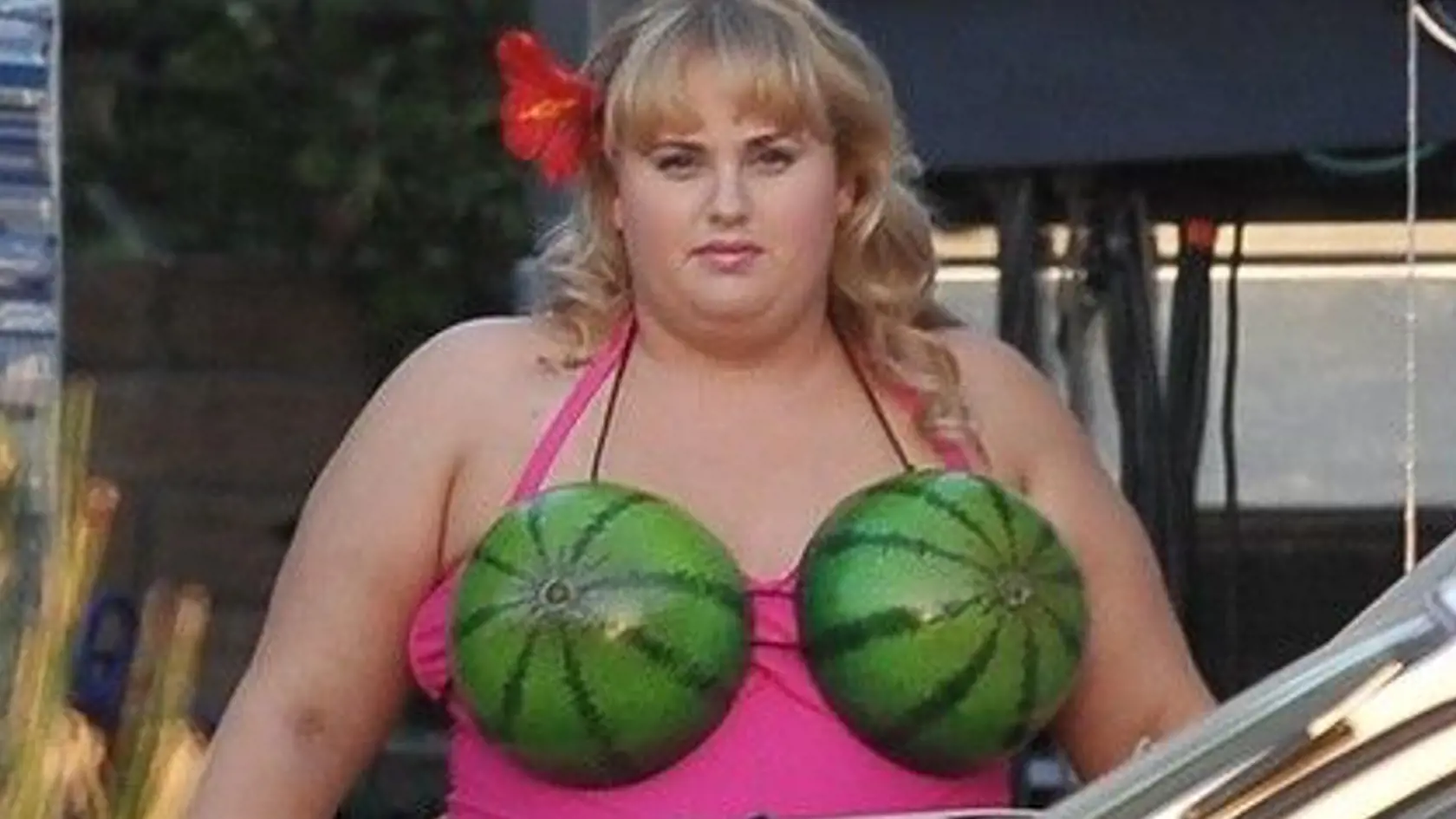 Rebel Wilson sa nebojí byť výstredná. 