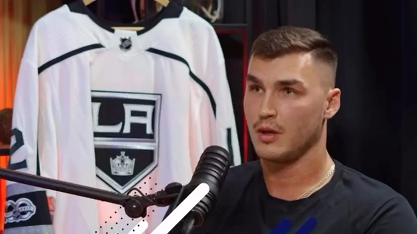 Slovenský hokejový útočník Adam Ružička