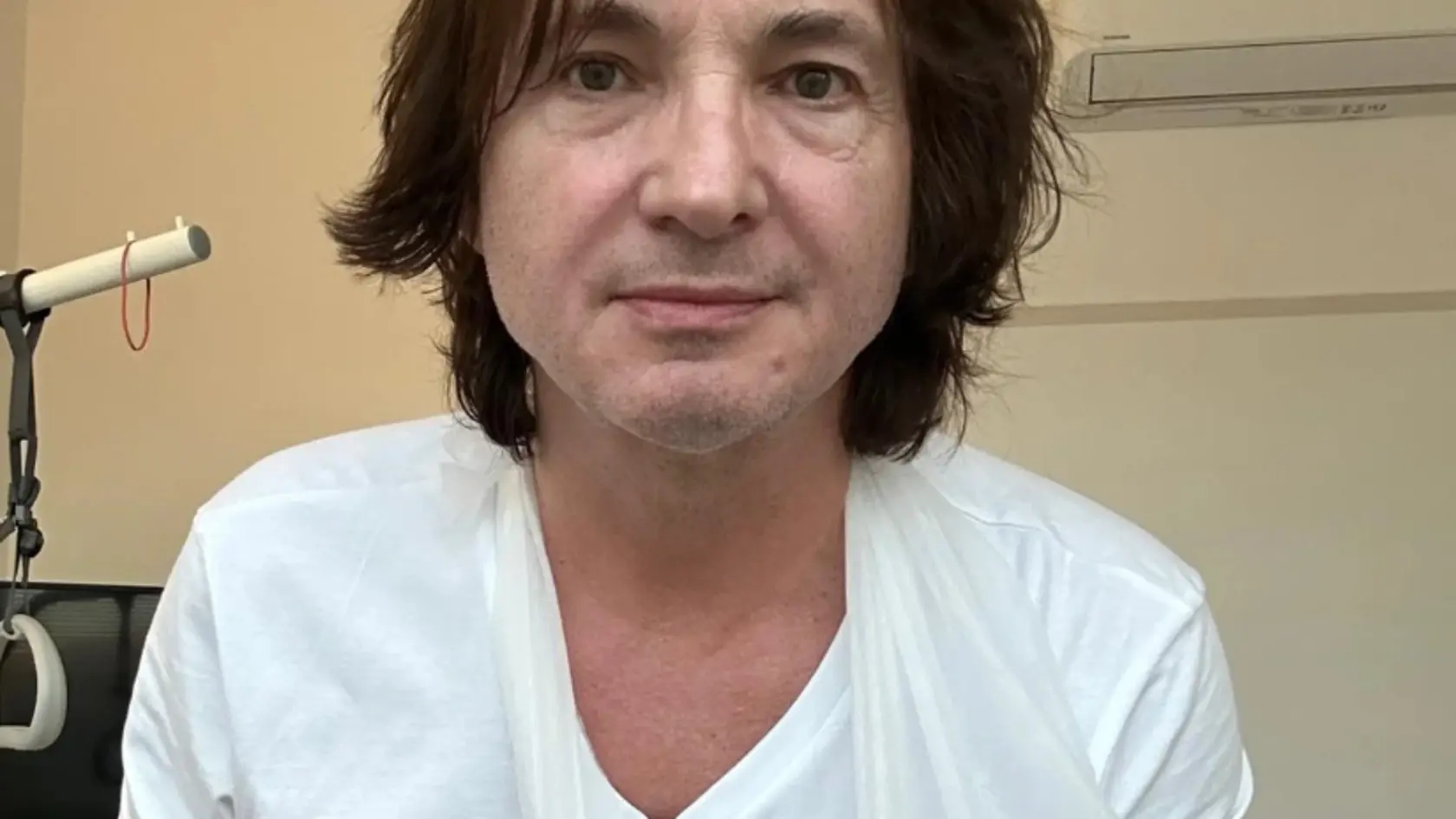 Ďurinda si zlomil ruku.