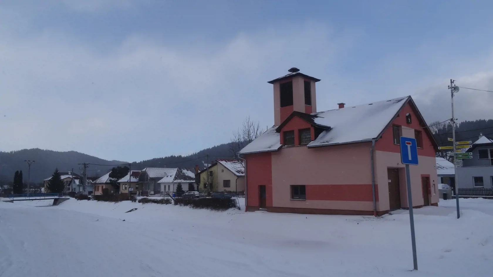 Hasičská zbrojnica v Lučivnej.