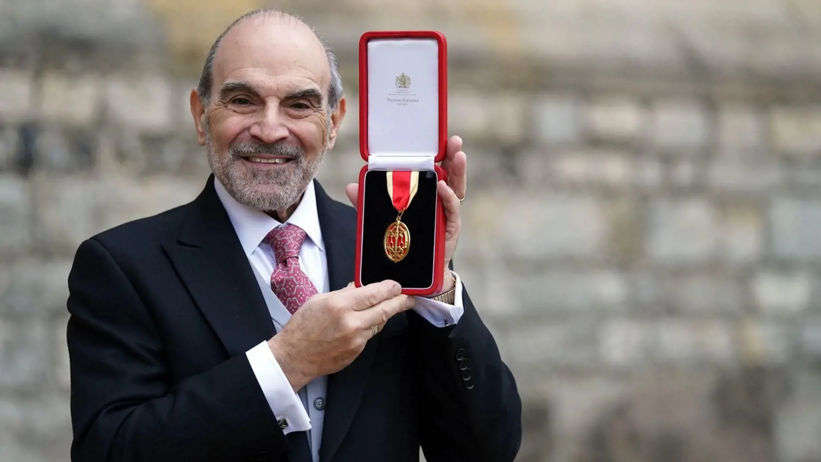 25. januára 2022 vo Westminsterskom paláci bol hercovi udelený titul Sir.