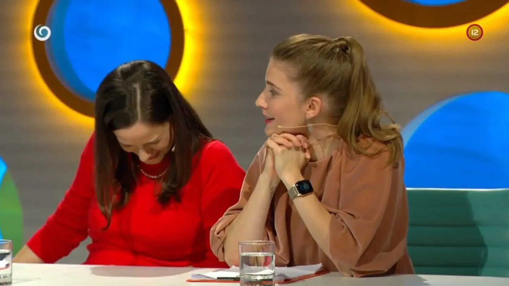 Jana Kovalčíková a Anna Jakab Rakovská sa premiérovo predstavili ako hádačky v Inkognite.