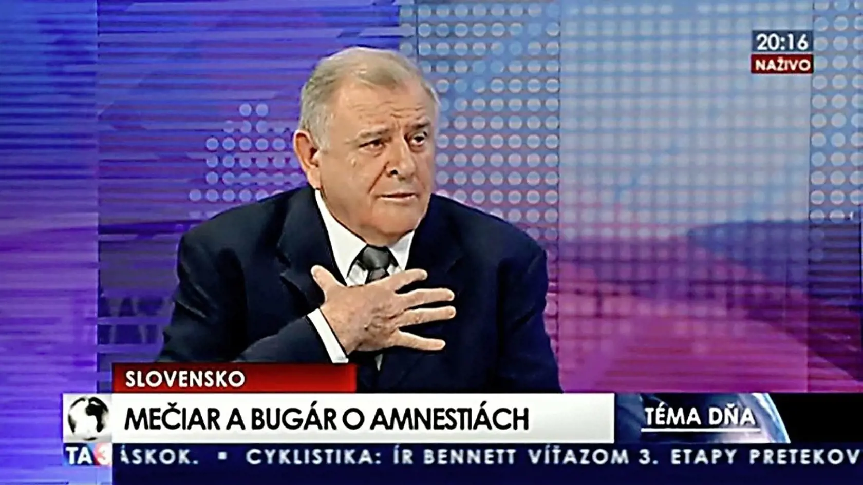  „Otec národa“, Vladimír Mečiar vystúpil po dlhom čase na verejnosti, aby svoje amnestie obhájil. Neúspešne.