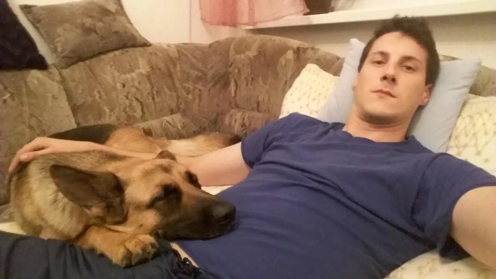 Už nebohý policajt Miroslav (†31).