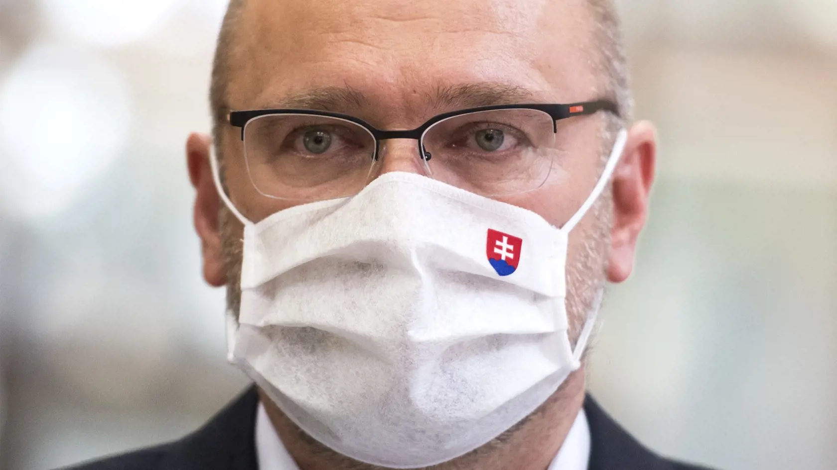Na snímke je podpredseda vlády a minister hospodárstva SR Richard Sulík (SaS) počas brífingu s novinármi po skončení zasadnutia vlády SR.