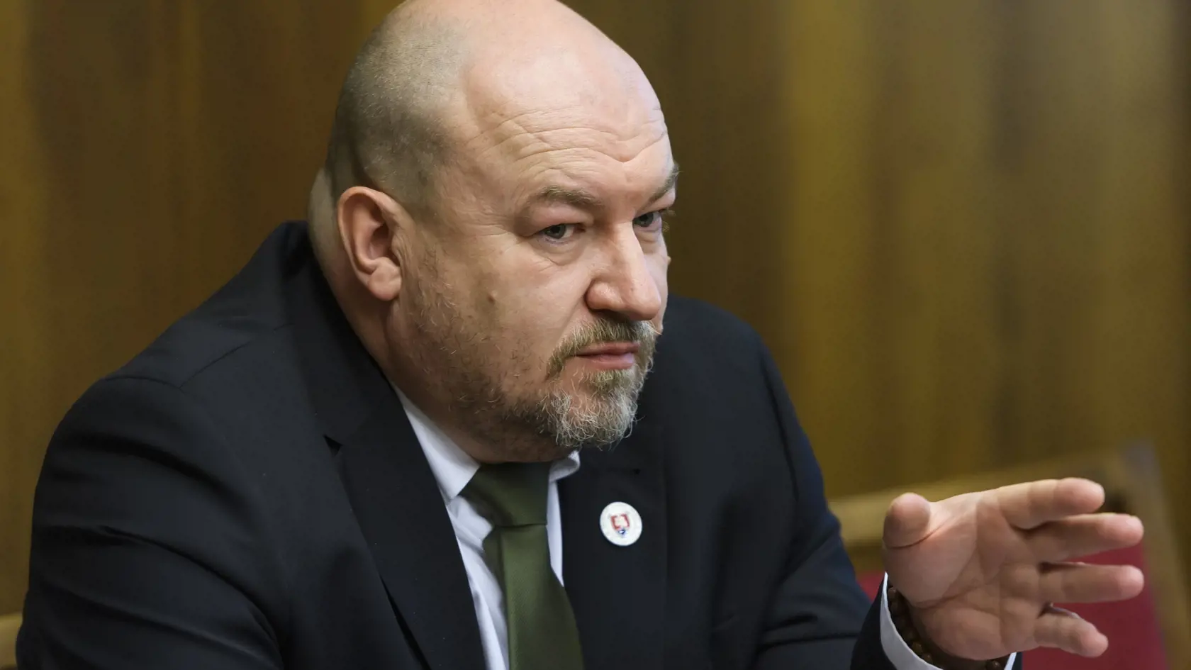 Na snímke predseda Výboru Národnej rady SR pre pôdohospodárstvo a životné prostredie Rudolf Huliak (SNS).