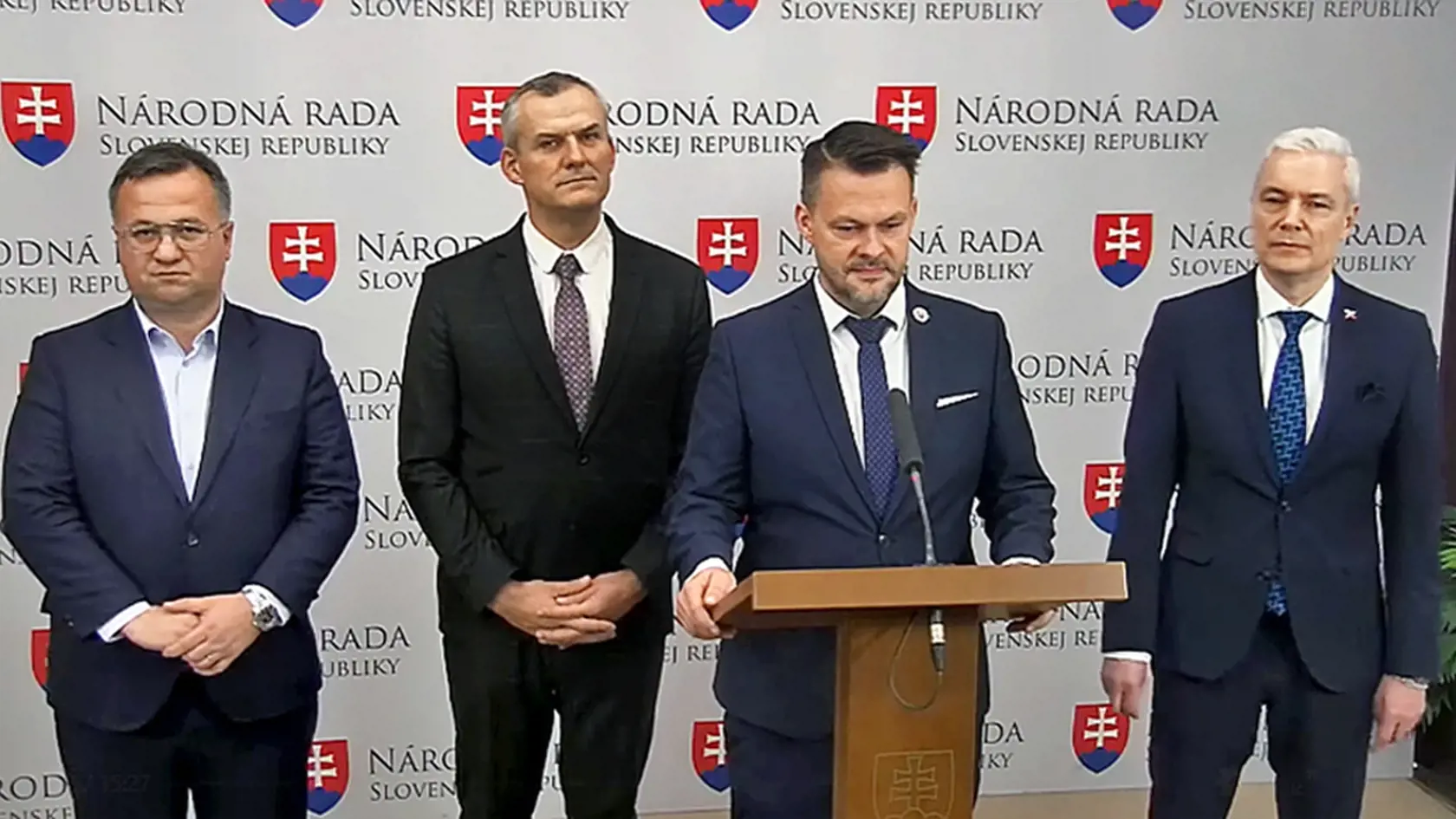 Nespokojenci z Hlasu. Roman Malatinec (druhý zľava) je už členom Národnej koalície Rudolfa Huliaka.