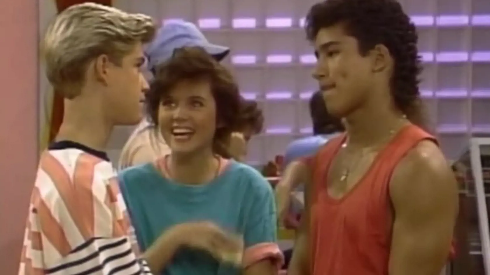 Mark-Paul Gosselaar sa preslávil v tínedžerskom seriáli Konečne zvoní. Zahral si v ňom Zacka Morrisa. Seriál sa vysielal v rokoch 1989-1993 a mal 4 série.