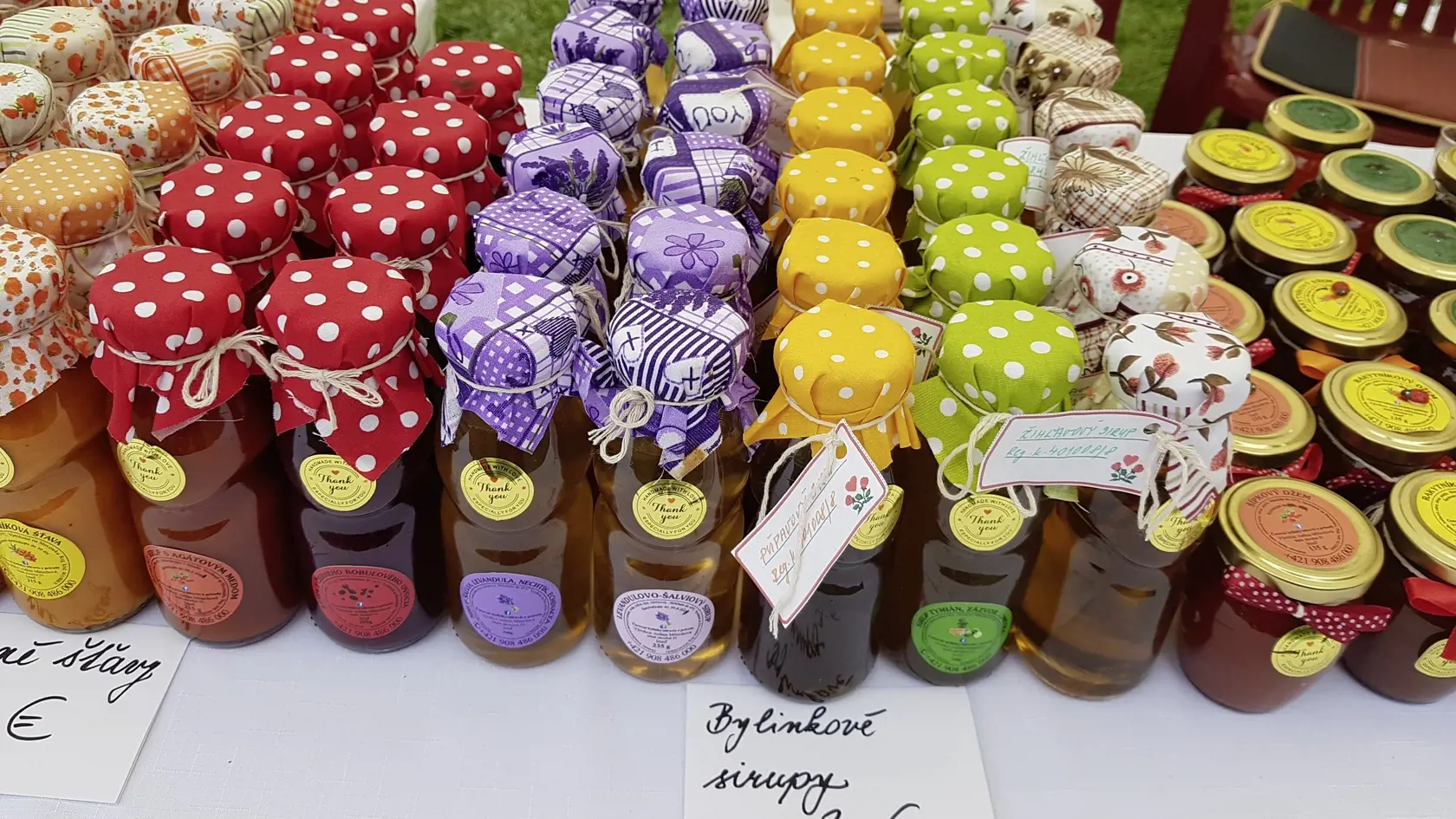 Ich produkty sú vhodné aj pre tehotné ženy, dojčiace matky, deti, starších ľudí. Lebo sú bez chémie.