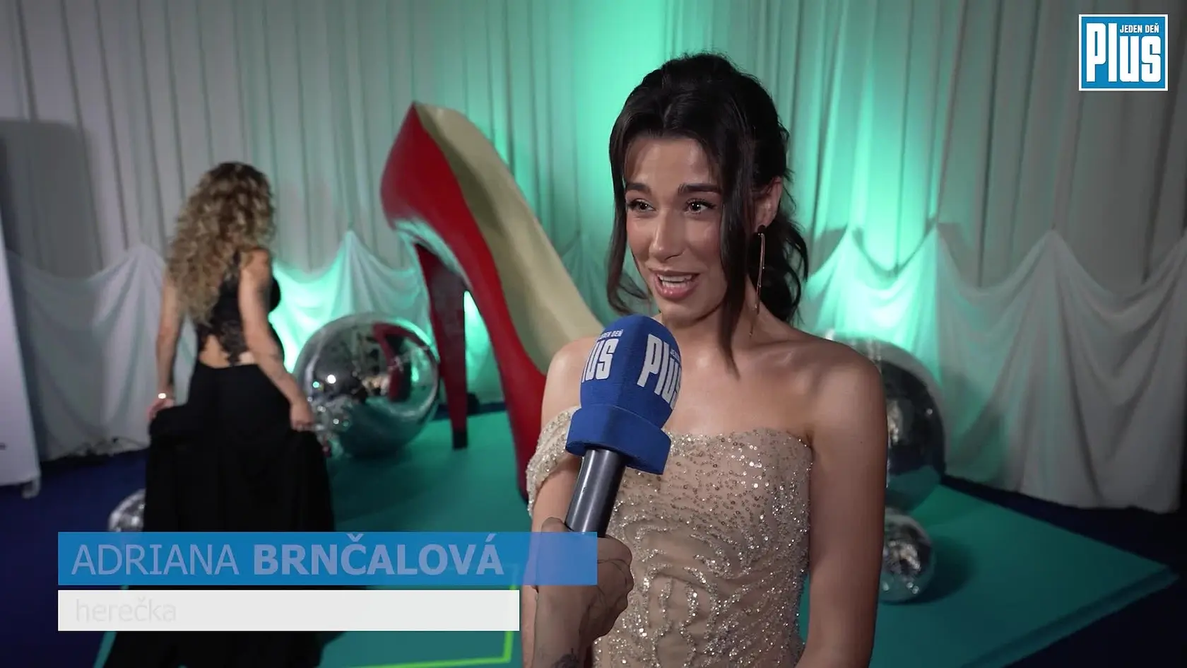 Adriána Brnčalová zo Sľubu: PRAVDA o našom vzťahu s Kikom Baranom! Ľúbia sa aj v súkromí?