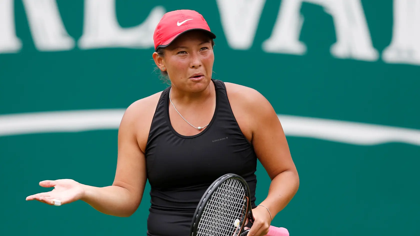 Tara Mooreová si tenis nezahrá veľmi dlho.