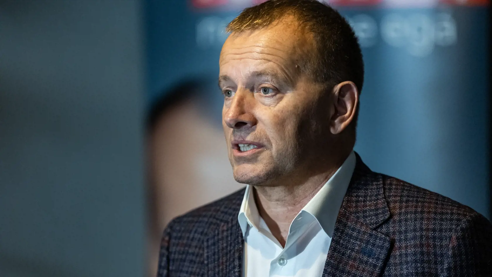 Parlamentné voľby 2023 vo volebnej centrále politickej strany SME RODINA v Bratislave. Na snímke Boris Kollár.