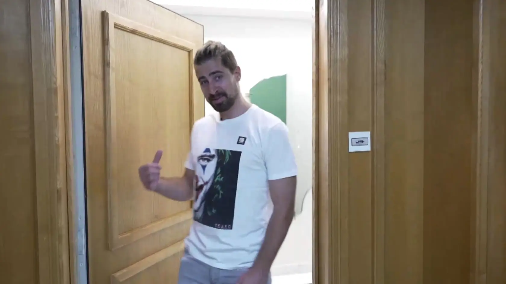 Peter Sagan odhalil súkromie a ukázal pre Markízu fanúšikom jeho bývanie v Monaku.