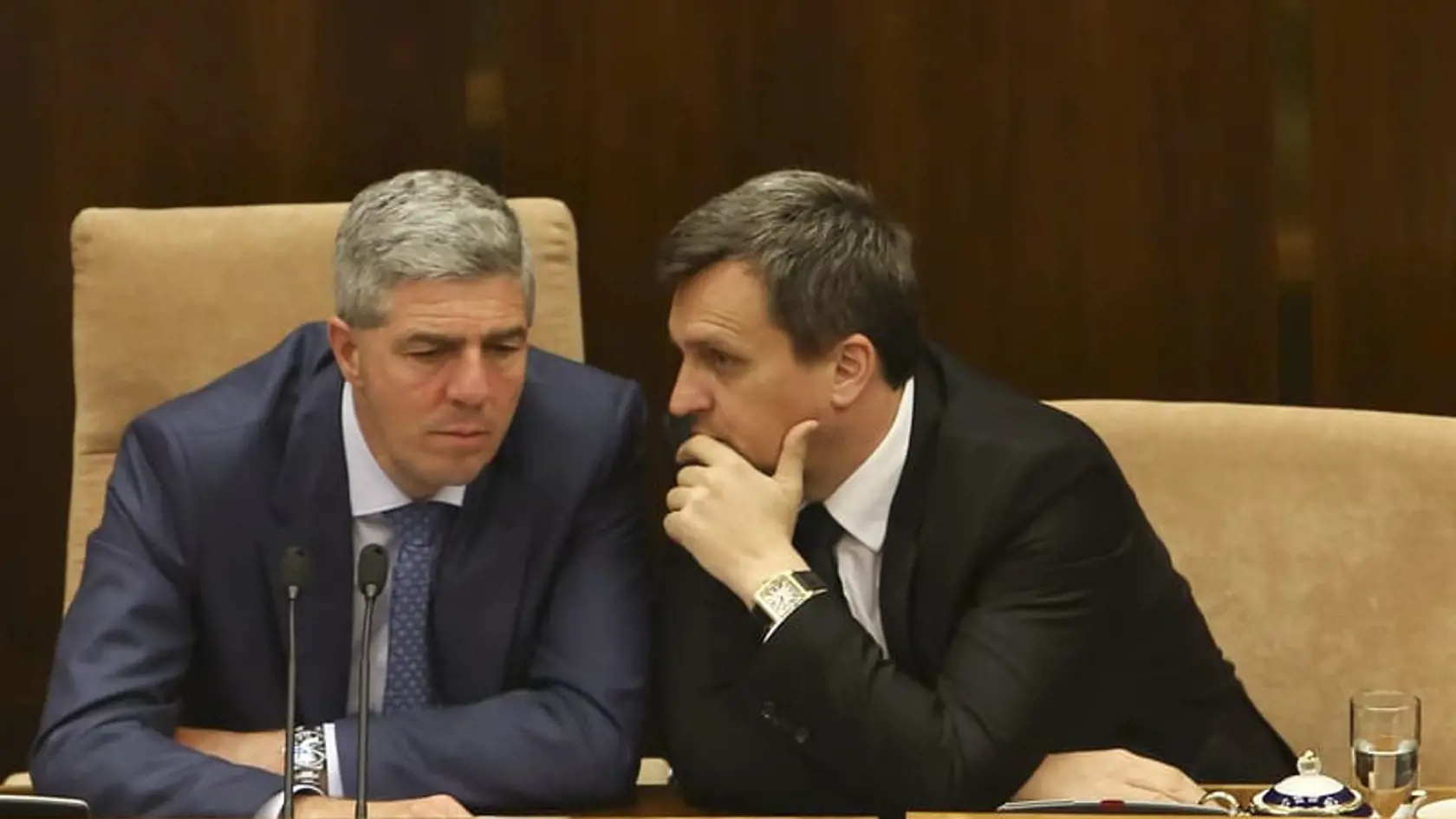 Zľava: Predsedovia Béla Bugár (Most-Híd) a Andrej Danko (SNS)