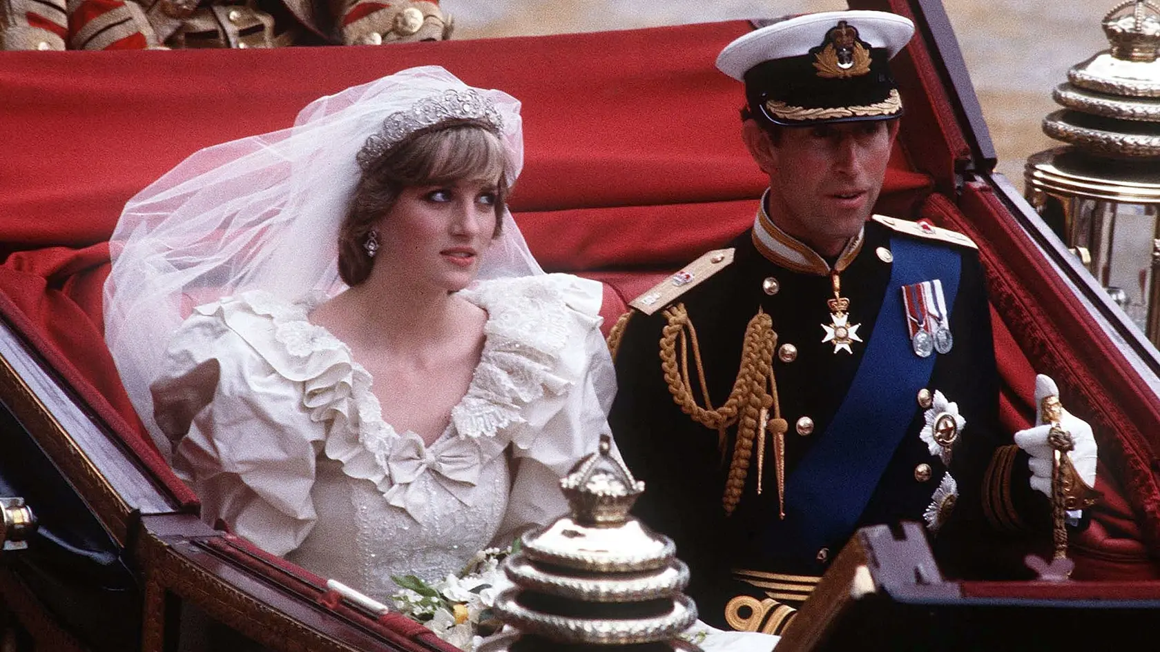 Princezná Diana mala s mamou Frances zlé vzťahy: DRÁMA krátko pred svadbou s Karolom.