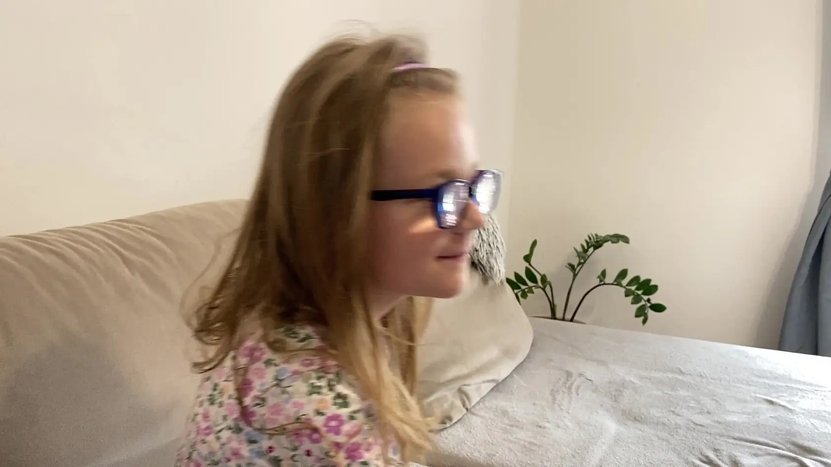 Nádhernému dievčatku zmarili sen! Autistická Karolínka (6) prišla o vysnívanú delfinoterapiu a jej rodičia o ťažko nasporené peniaze. Celé to spôsobila cestovka, ktorá náhle krachla. Splní sa napriek tomu jej sen a pomôžu jej delfíny napredovať v jej rozvoji?