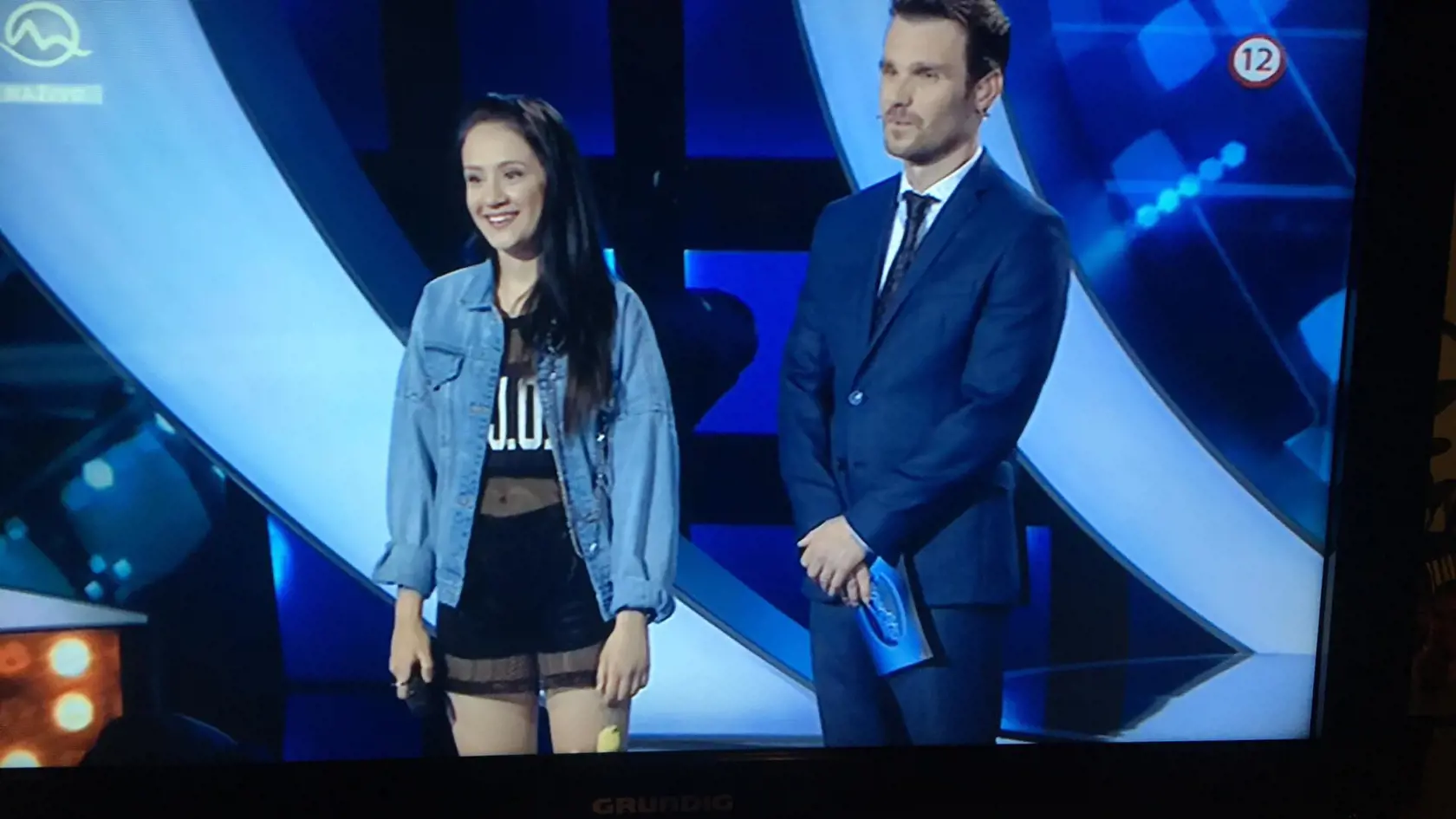Eliške Ruskovej nesadla pesnička od Ewy Farny a rovnako predviedla aj lacný outfit.