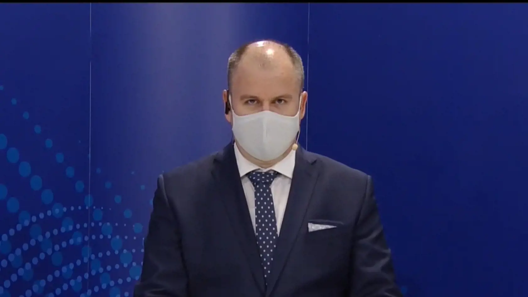 Zo štúdia RTVS v Tokiu moderuje skúsený Marcel Merčiak.