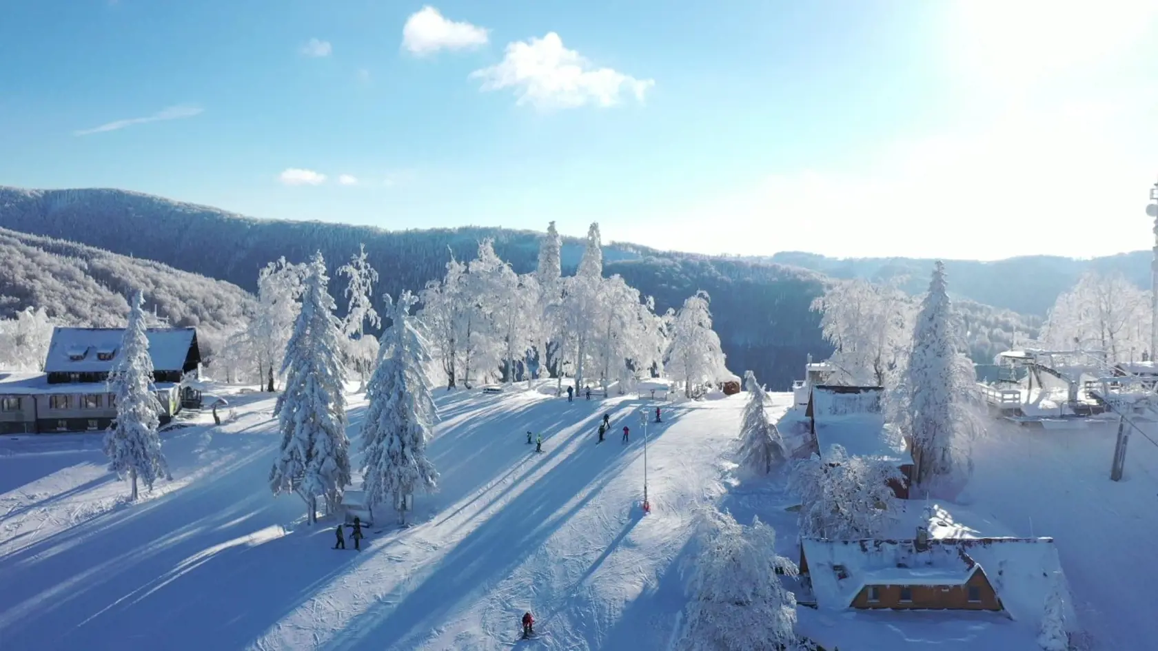 Lyžovačka na Slovensku oproti vlaňajšku mierne zdražie.