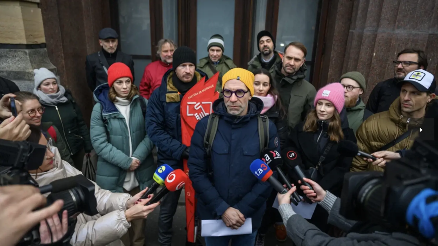 Slovenskú kultúrnu pochodeň podporili aj členovia Činohry SND. 