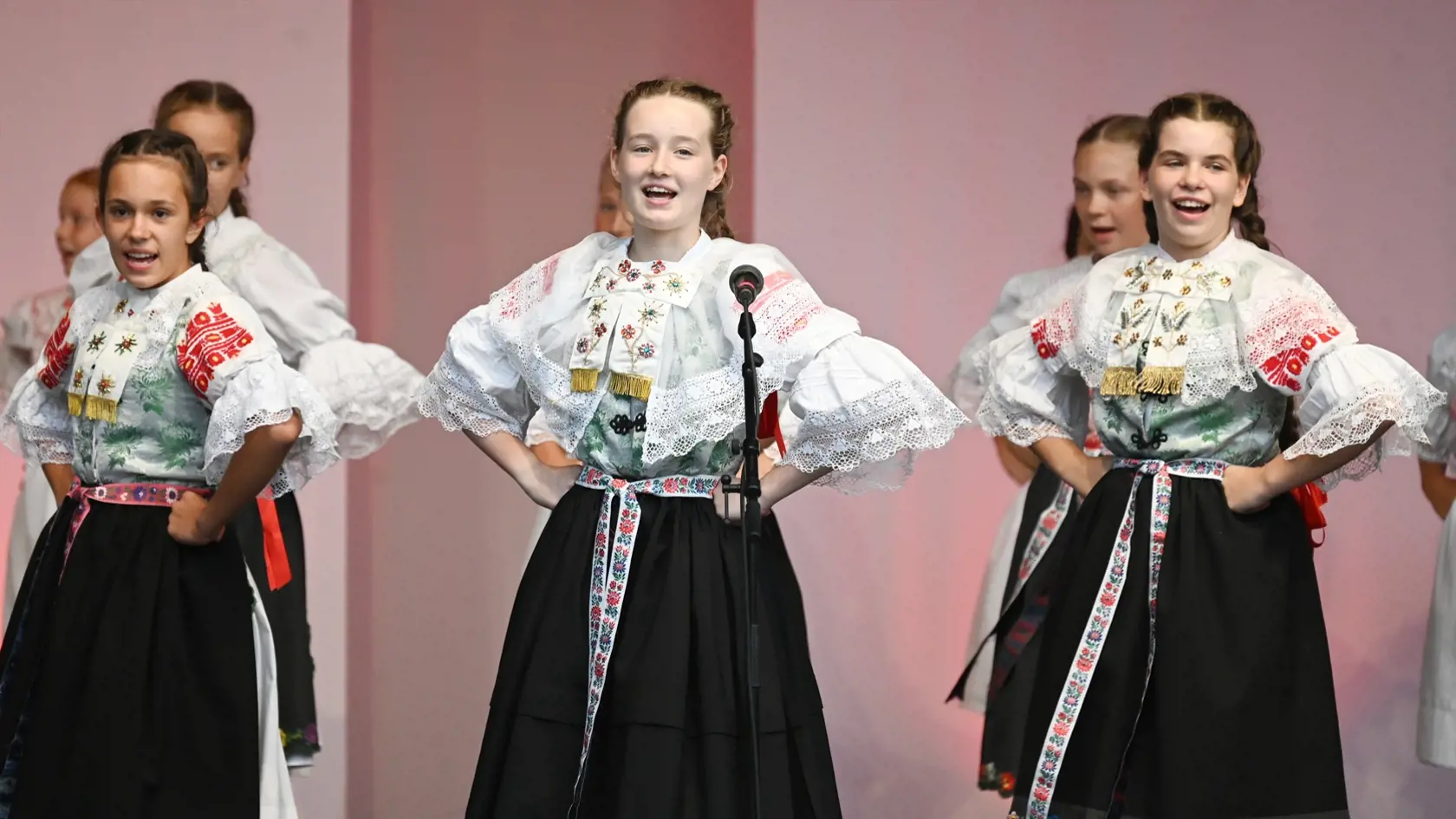 Snímka z folklórneho festivalu Trnavská brána v Trnave v piatok 18. augusta 2023. FOTO TASR - Lukáš Grinaj