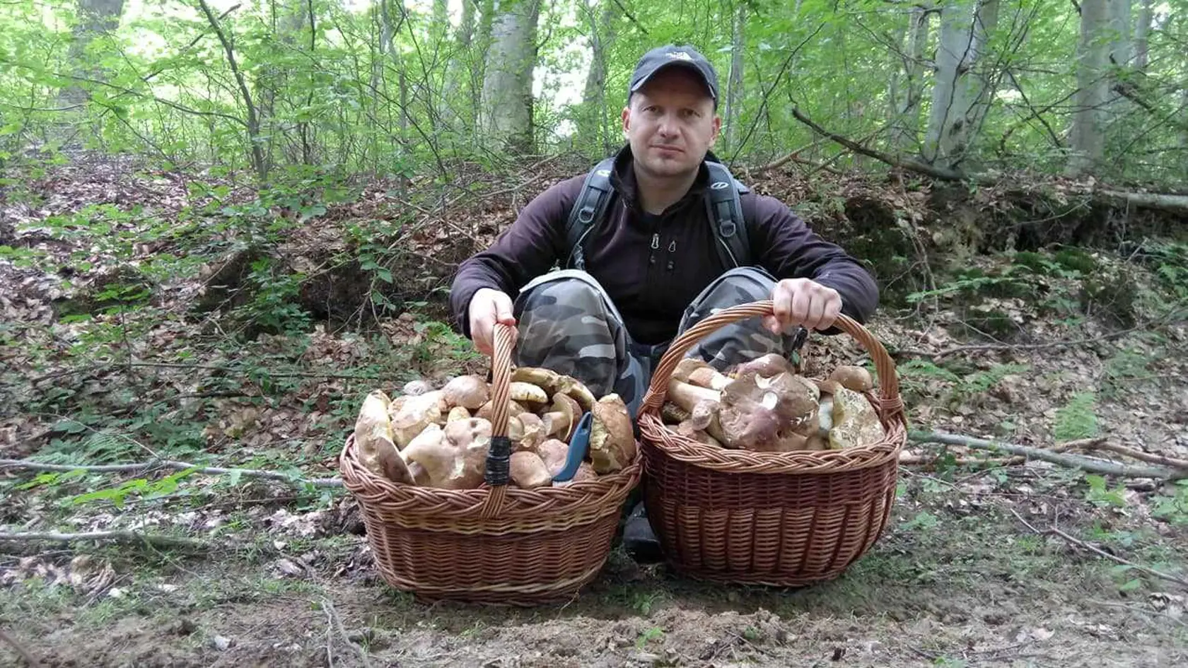 Gerlachov: Dušan si z okolia rodnej obce vždy donesie plné košíky.