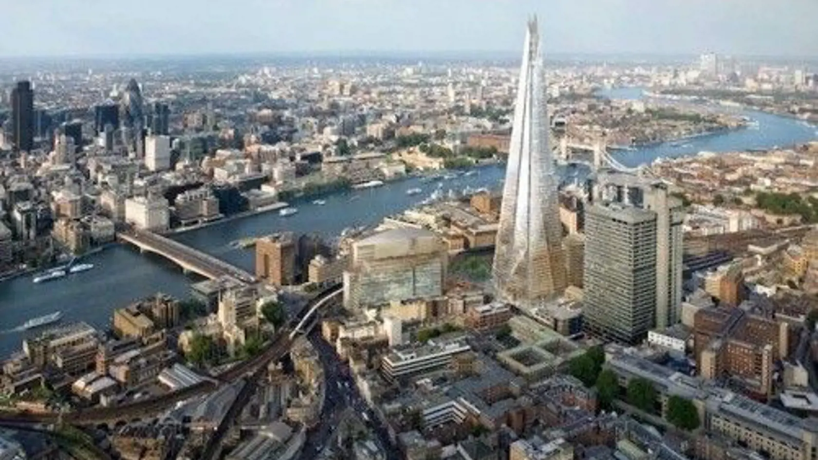 Princ Andrew sa pre charitu rozhodol zlaniť najvyššiu budovu v Londýne, mrakodrap The Shard.