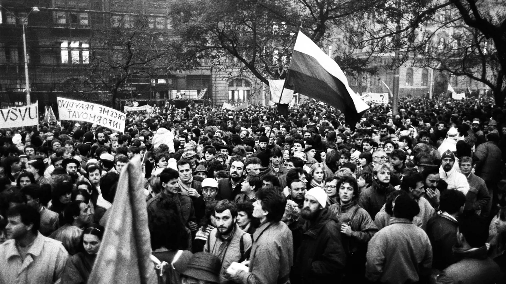 Boj za slobodu: V ´89 ľudia vyšli do ulíc manifestujúc za pád železnej opony.