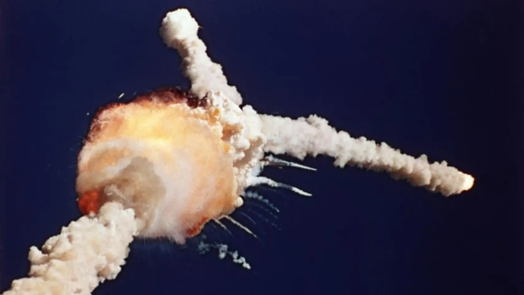 Na dne oceánu našli časť zničeného raketoplánu Challenger