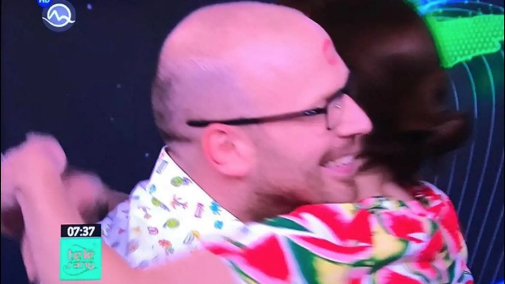 V Teleráne sa všetci lúčili so Števom Eiselem. 