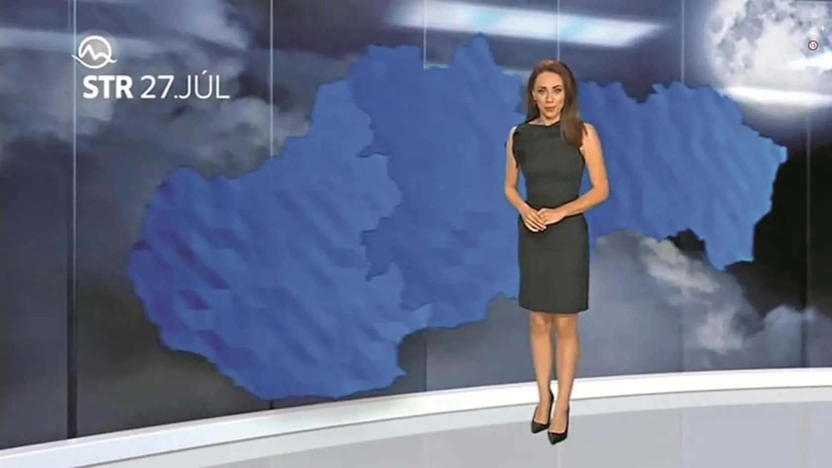 Bývalá rosnička Lenka Vavrinčíková, ktorá z Počasia prestúpila do večerných Televíznych novín.