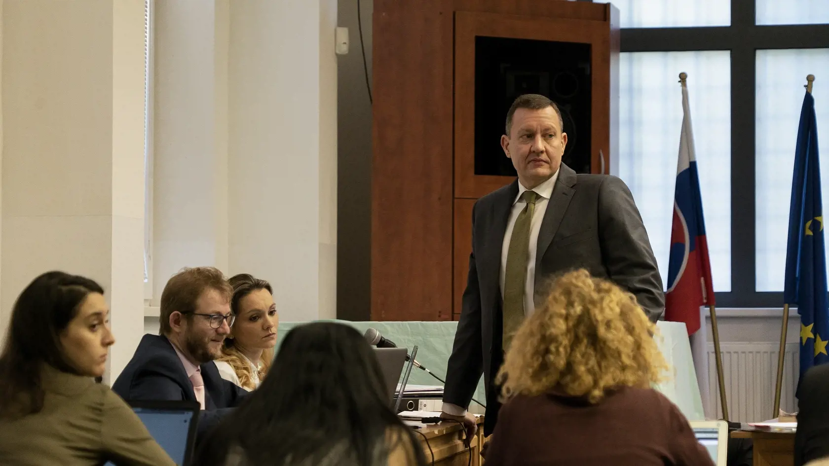 Právny zástupca Markízy Daniel Lipšic počas dnešného pojednávania v kauze zmenky.