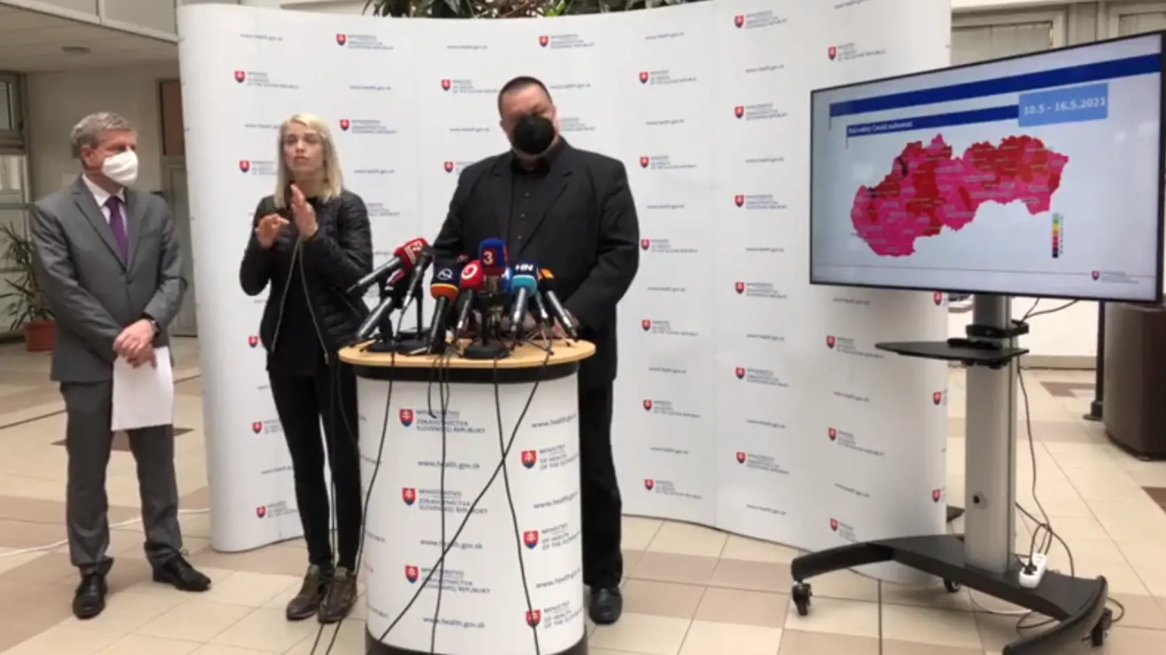 Epidemiologická situácia sa zlepšuje.
