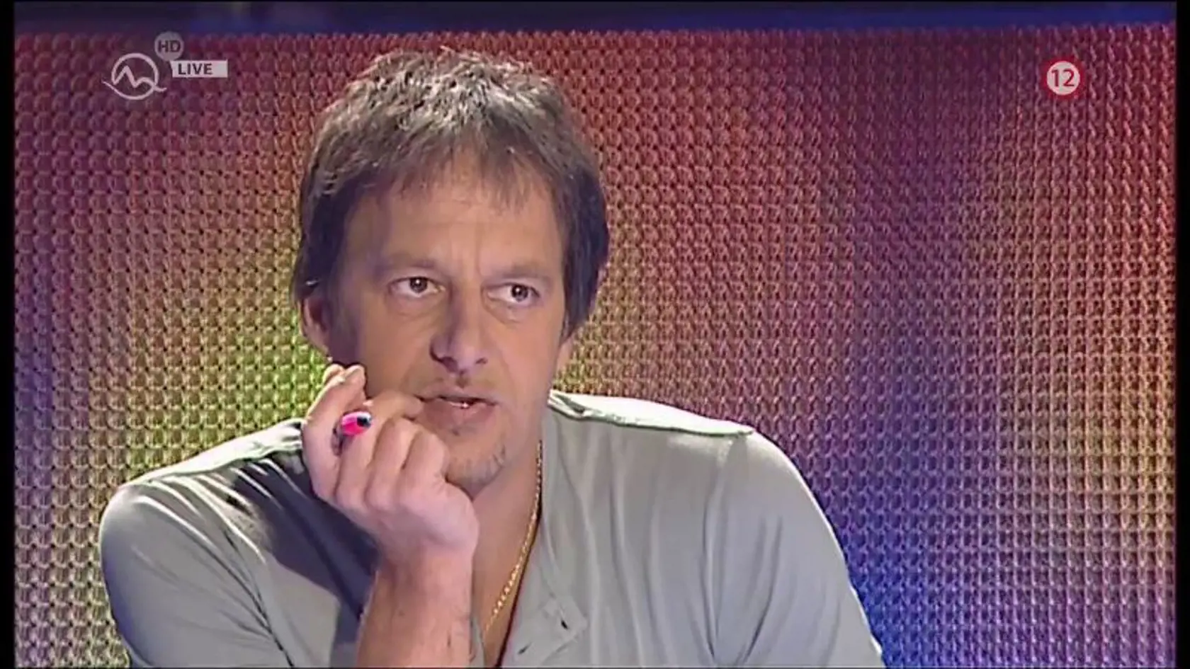 Paľo Habera si počas večera pomáha pri hodnotení športovou terminológiou.