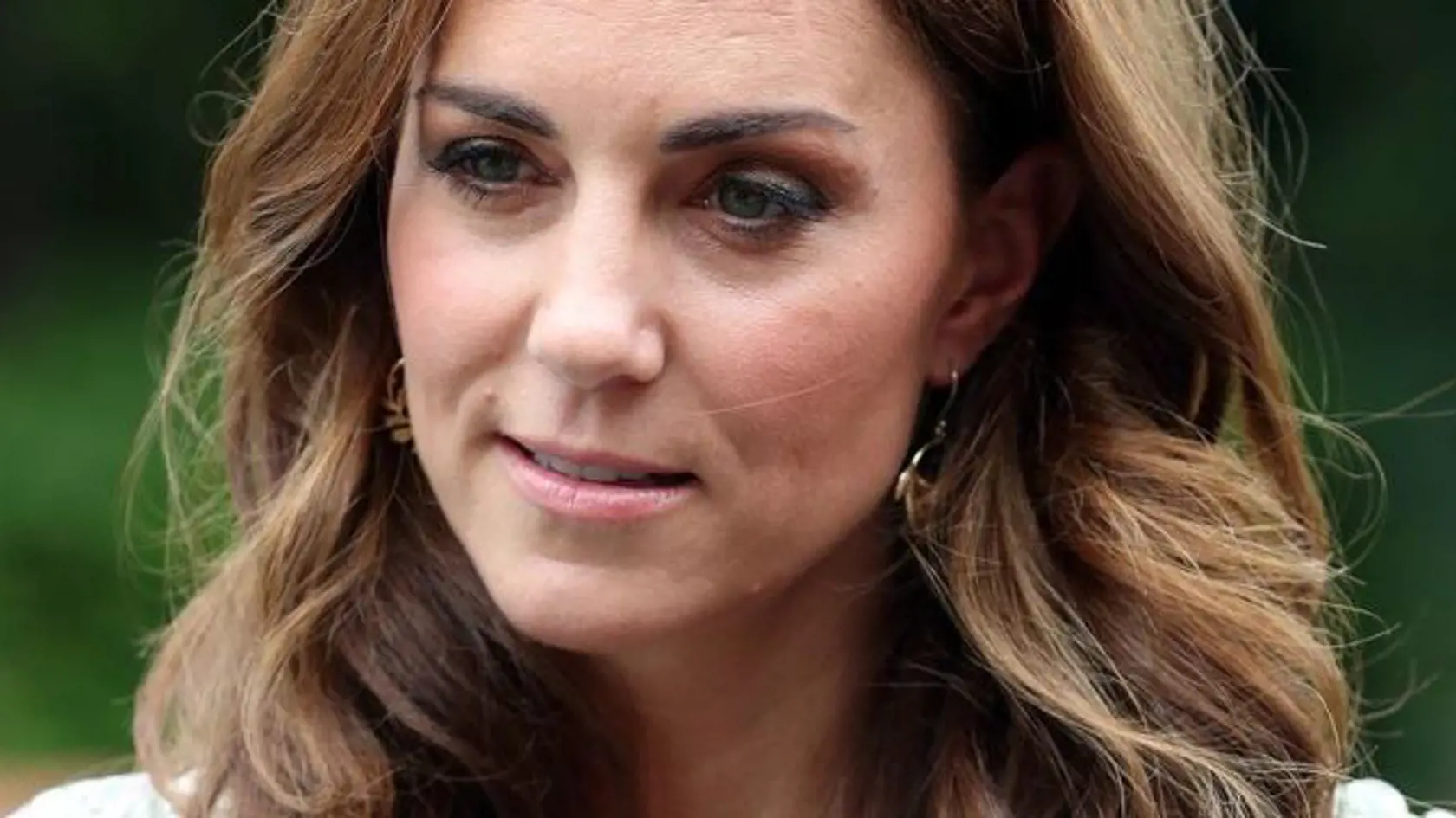 Vojvodkyňa Kate je zo situácie v ich rodine veľmi nešťastná. Trápi ju najmä to, že sa princovia William a Harry rozkmotrili...