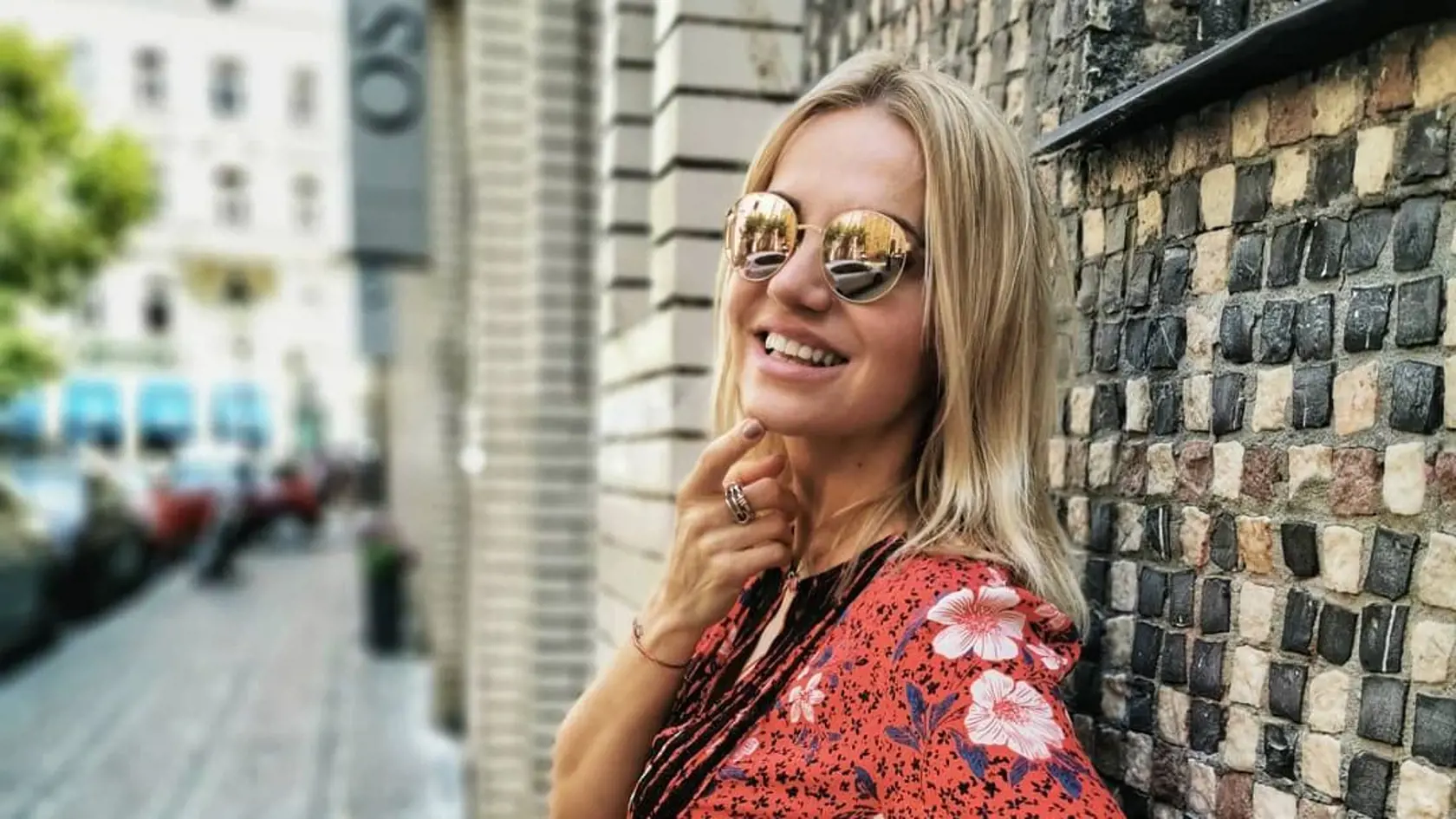 Dara Rolins (46)