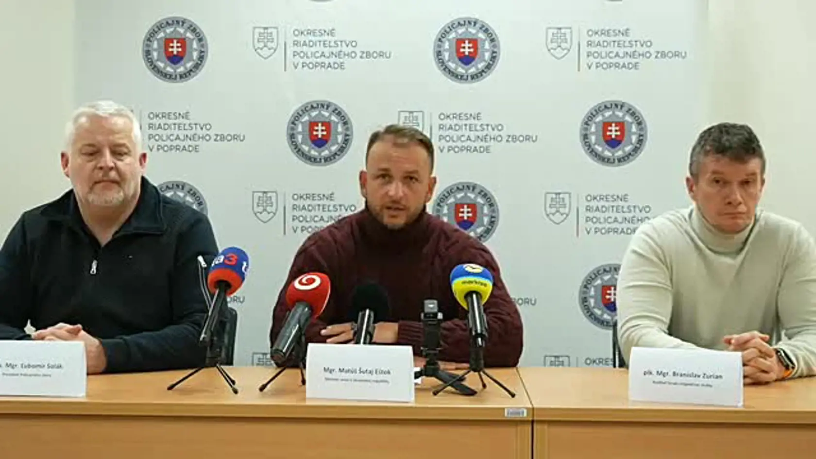 V súvislosti s tragédiou v Spišskej Starej Vsi končí vo funkcii prezident Policajného zboru (PZ) Ľubomír Solák. Rovnako s okamžitou platnosťou bude odvolaný riaditeľ Obvodného oddelenia PZ v Spišskej Starej Vsi.