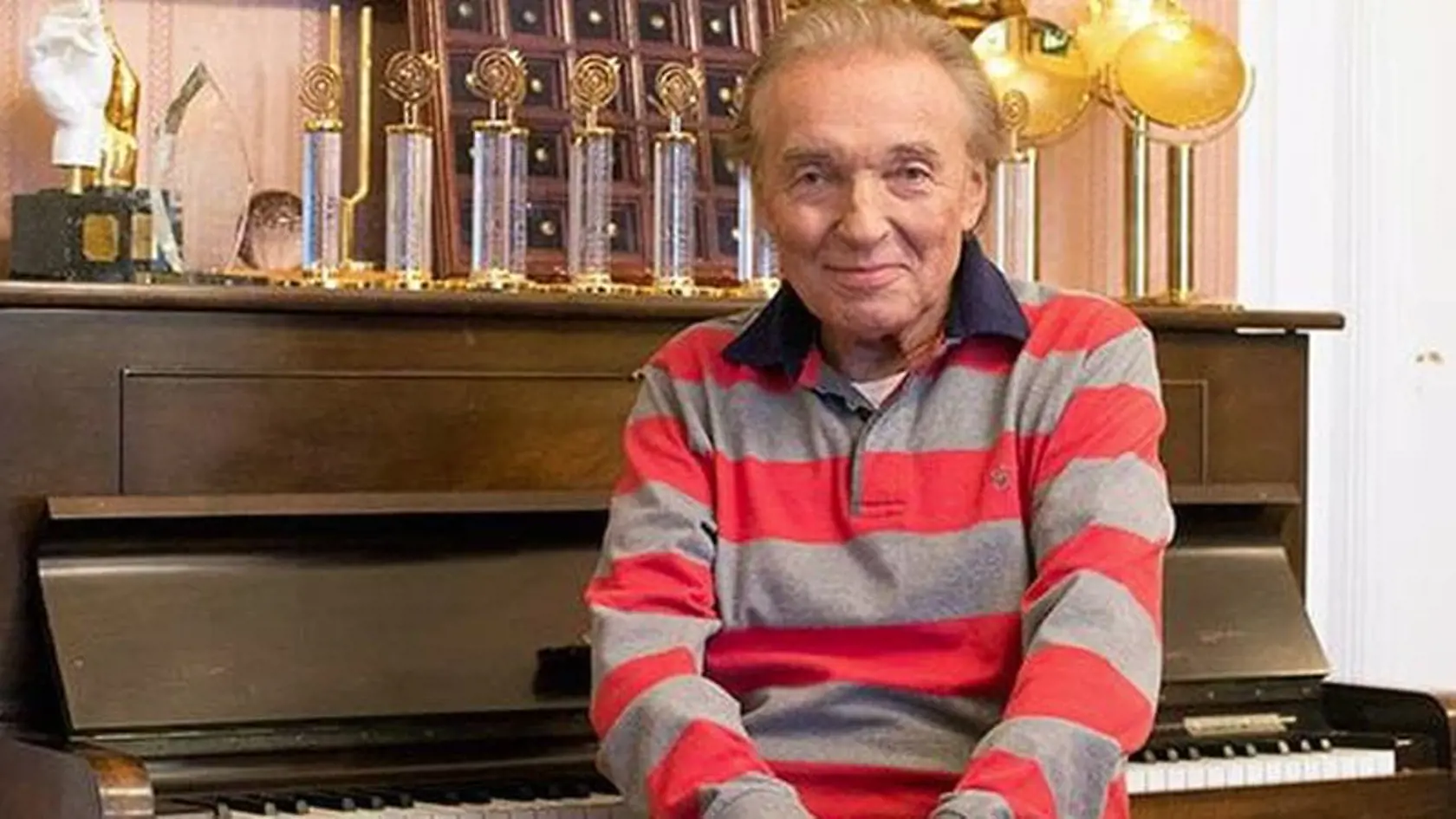 Karel Gott sa má čoraz lepšie.
