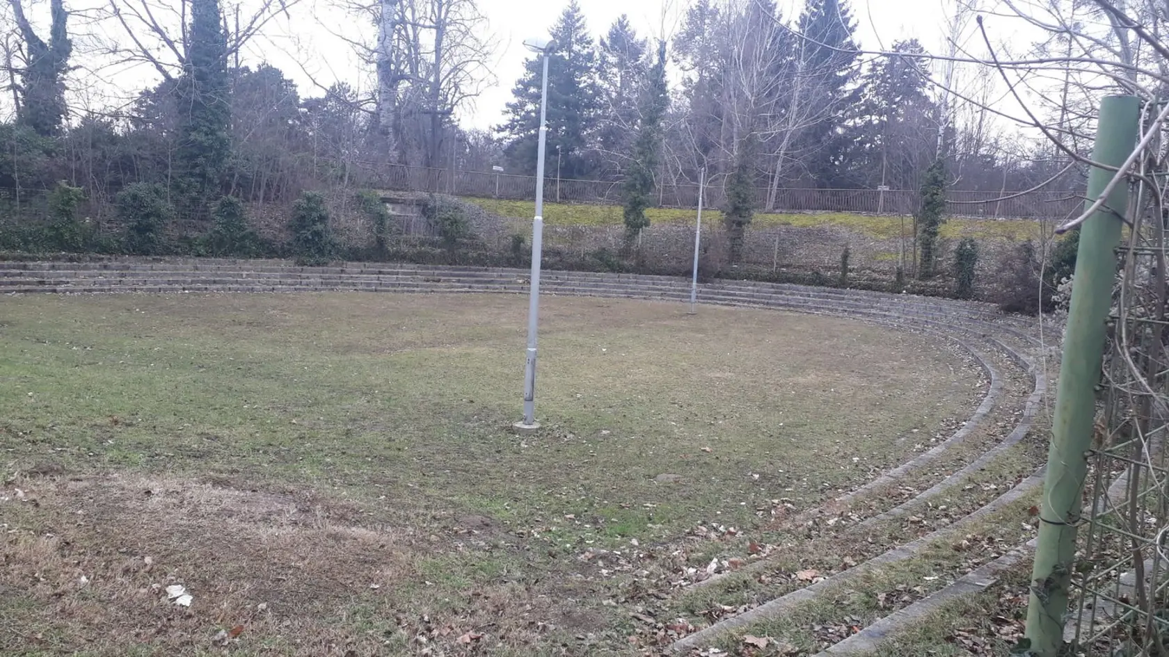 Amfiteáter si pamätá aj oveľa lepšie časy.