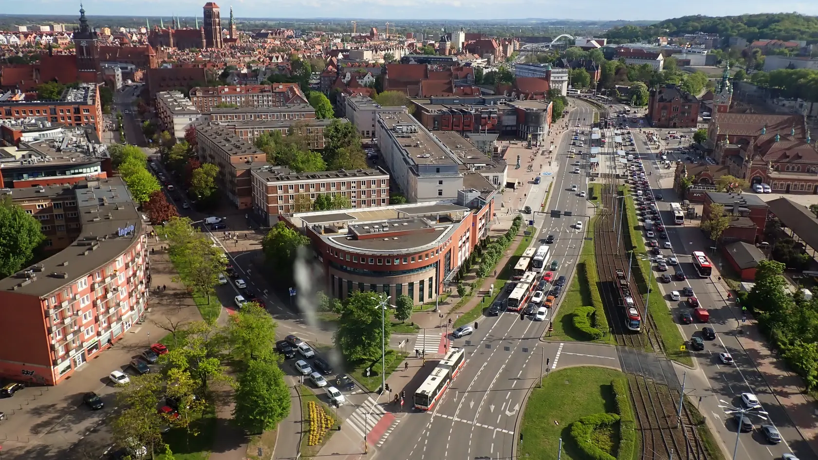 Zaujímavá architektúra, príjemné zákutia, historické pamiatky aj blízkosť mora. To všetko ponúka mesto Gdansk.