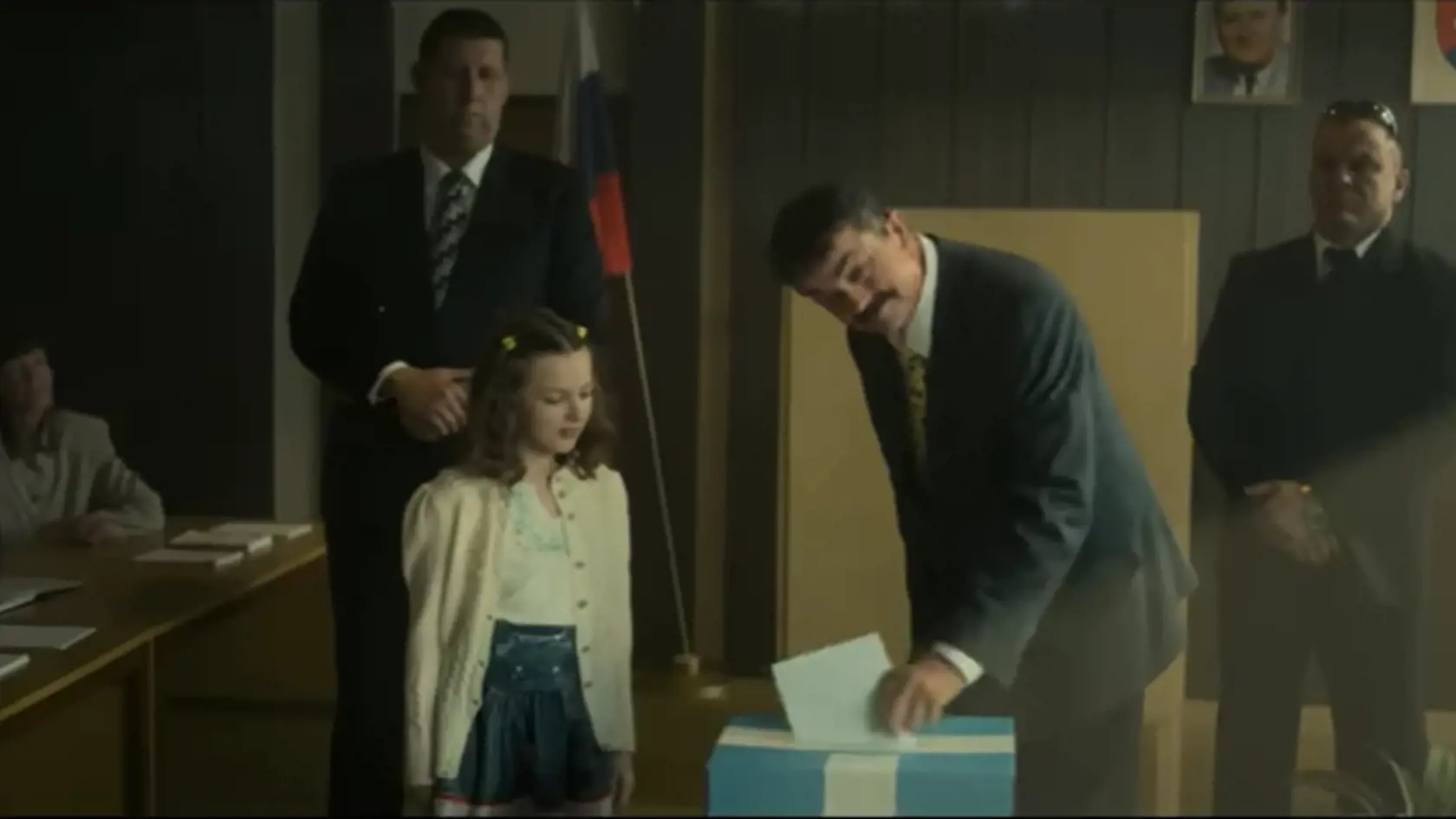 Postava Juraja Predmerského inšpirovaná ministrom vnútra Gustávom Krajčim.