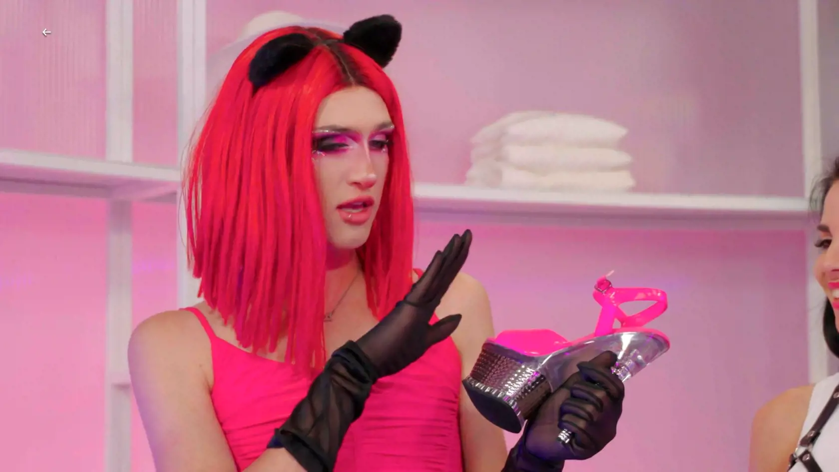 Slaytiiina v Nákupných maniačkach.