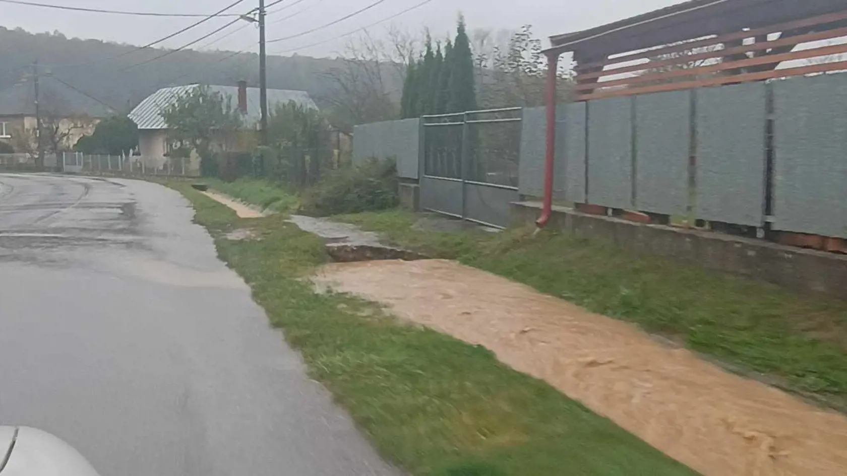 Kritická situácia v obci Paňovce