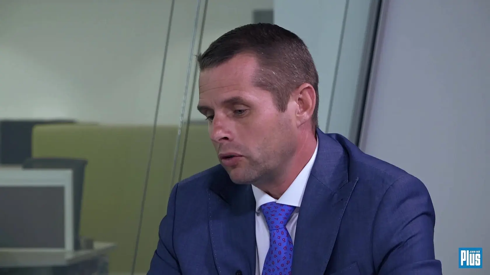 Karty na stôl s Norom Dolinským v rozhovore s Miroslavom Řádkom a Klusom kratke